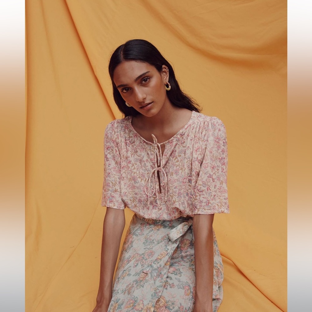 Louise Misha Flowy Blouse xs